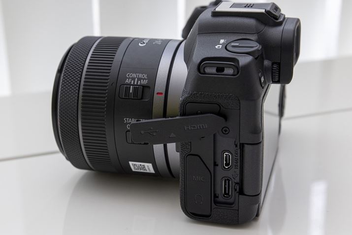 C^[tFCXłUSB Type-C[q𓋍ځB[dƋdɑΉ