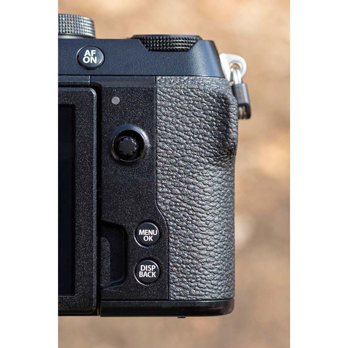 _CƂ킹ėppx̂tH[JXo[BɓA肵đ삵܂B@\̑IݒAtH[JXGÄړȂǂŎgp܂