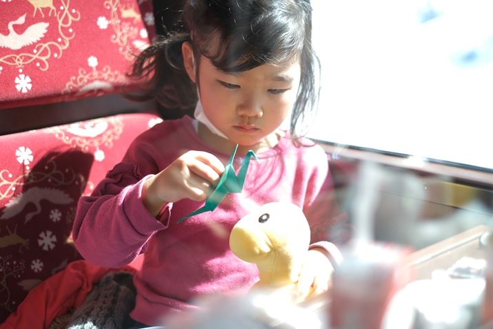 ԓKCh̐lɐ܂߂܂Bԓ̓j[A΂ŁAƂĂꂢBgȍȂ̃V[g܂łX-S10AXF35mm F1.4 RA35mmi35mmZ53mmjAiDAEAF1.4A1/320bAISO80AzCgoXFiR-1AB-1jAtBV~[VFPROVIA