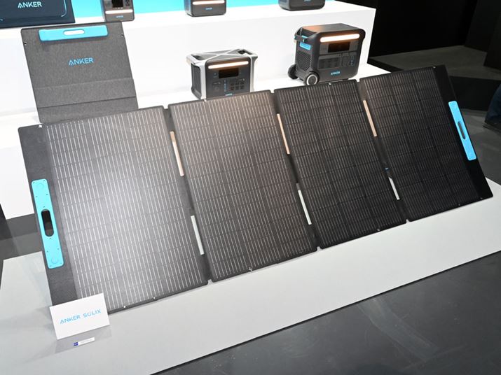 uSOLIXvuh߂Ċ\[[pluSOLIX PS400 Portable SolarPaneli400Wjvi6{Ai109,900~joBd15.9kgA1قǂ̓TCỸ\[[plŁAő400Wo͂ɑΉ