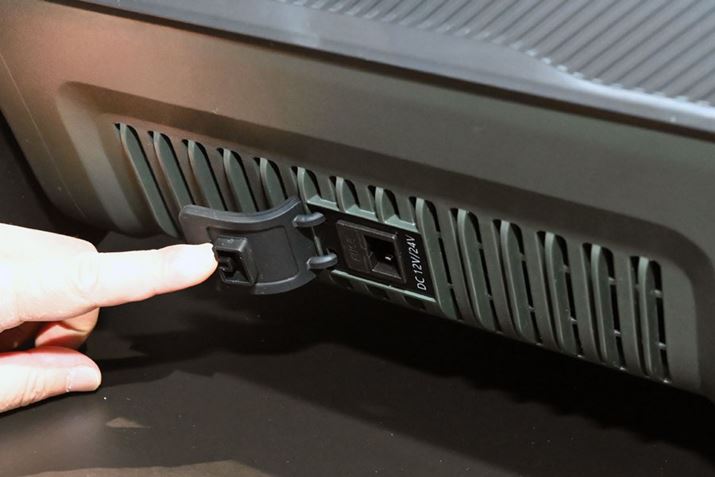 RZgԂ̃VK[\Pbg璼ڋd΁Aobe[Ȃ̏ԂłpłƂ