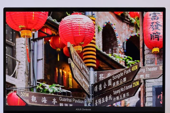 掿2.8K̗L@ELfBXvC𓋍ځBݍ񂾍AN₩ȐԂȂǁAt\͂̓NłBʐL͖87.4Ɗzix[jׂčł