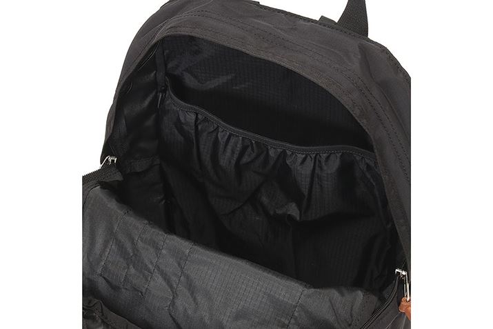 ɂ̓m[gPCA4܂ł̏ނX[u|Pbg𑕔