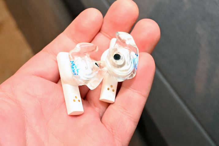 ŏIIɂ́AlœKp[^[𓋍ڂApJX^C[s[X𑕒uZE8000vnƂBȂAlœKp[^[̓[U[Ő؂ւ邱Ƃ͂łȂBpJX^C[s[XOƂ͉\AЂςȕtւ͔񐄏Ƃ̂Ƃ