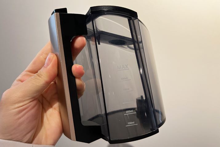 ^Nɐۂ́AOĕ[܂BłȂA60xȉ̂ʂܓ܁i|܁A܂ȂǁjĂOKBAA̗܂͎gp֎~Ȃ̂ŁAӂ܂傤