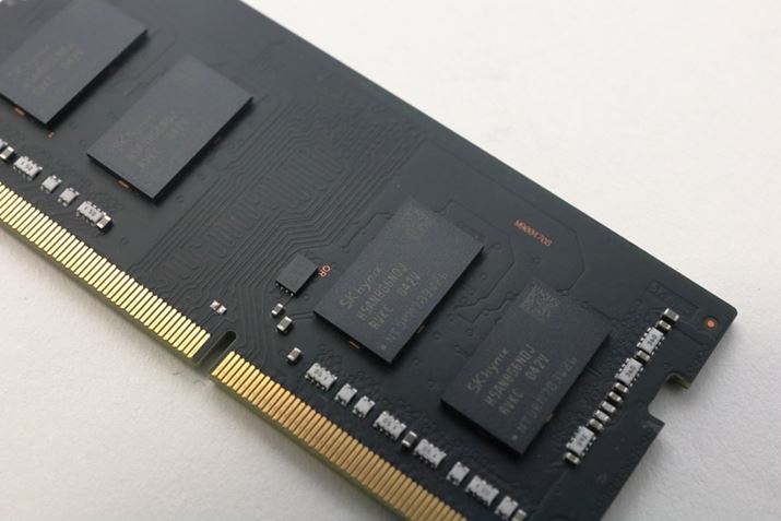 [W[ɂ̓[`bvĂBW[̑xƃ`bv̑x͈vȂƂBʐ^̓m[gPCpDDR4 SO-DIMMBfXNgbvp{Iȍ͓