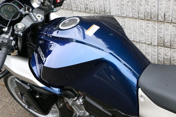 TChi荞񂾃^N̓j[Obv₷BGbW̗VGbg