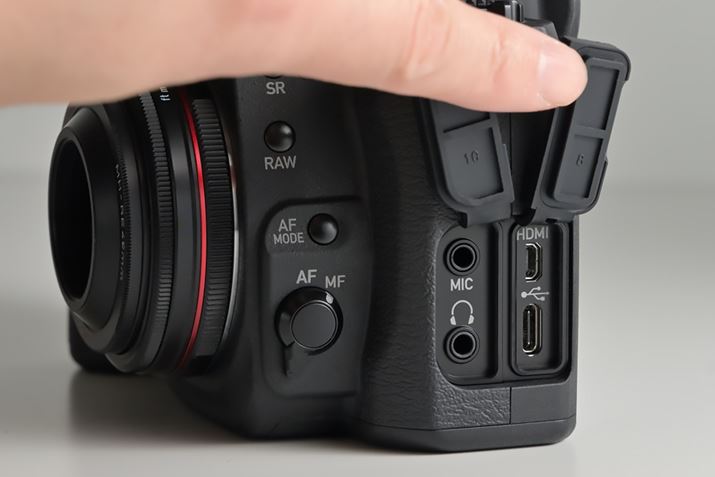 C^[tFCX̕EACRO[œꂳĂ