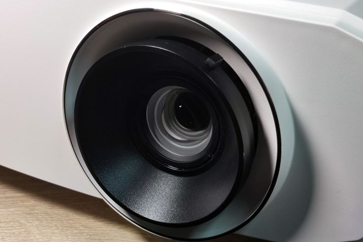 u[[U[_CI[huBLU-EscentvVɍ̗pA3,300[̍Px2Ԃ̗̒BHDRRec𓊎ʂƂ̃s[NPxサĂ