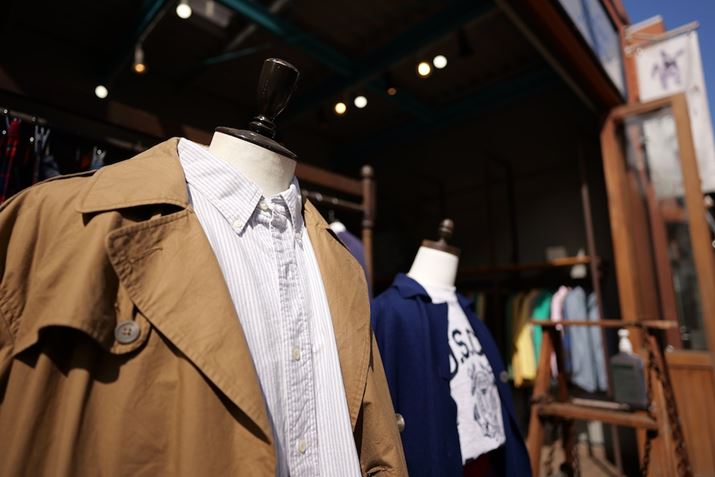 Xɂ}lLɂƋ߂ÂĎBeBʂςɃt[~O邱ƂŉߊƉsLUMIX S5IIA20mm F2 DG DNAF2A1/4000bAISO100AWBF܂AtHgX^CFX^_[hBeʐ^i6000×4000A8.2MBj