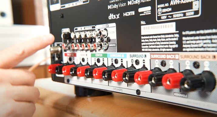 AvփXs[J[P[uȂ܂Bł́AĂAVAvɂƂ܂Bĝ̓tgL/R̃Xs[J[Ȃ̂ŁA񂠂Xs[J[[q̒AuFRONT RvuFRONT LvƏ[q܂BvCAv̏ꍇ͒PɁuLvuRvƏĂꍇ܂