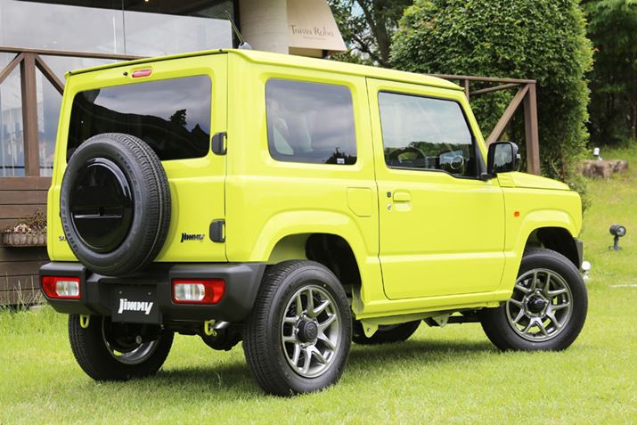 XYLuWj[vi4ځj̃GNXeABԗ̎pc₷邽߂ɃXNGAȃ{fB̗pĂAႪ܂ɂ悤ɉʂ̏Ȃ{fB`ƂȂĂȂǁA܂܂ȍHv{Ă