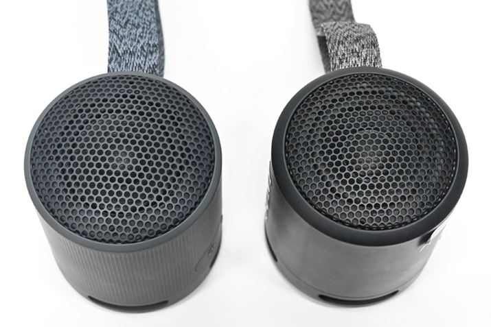 ʐ^uSRS-XB100vAʐ^EuSRS-XB13vBOJLĂ邱ƂmFł