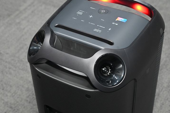 {̃AɂcC[^[×2𓋍ڂ邱ƂŁA^ɂԂłptȃTEhy߂悤ɂȂ̂傫ȓ