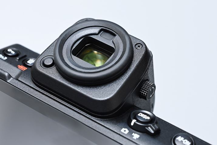 uZ 9vƓAɔʑ̂̓\EXVuReal-Live ViewfindervΉEVF𓋍