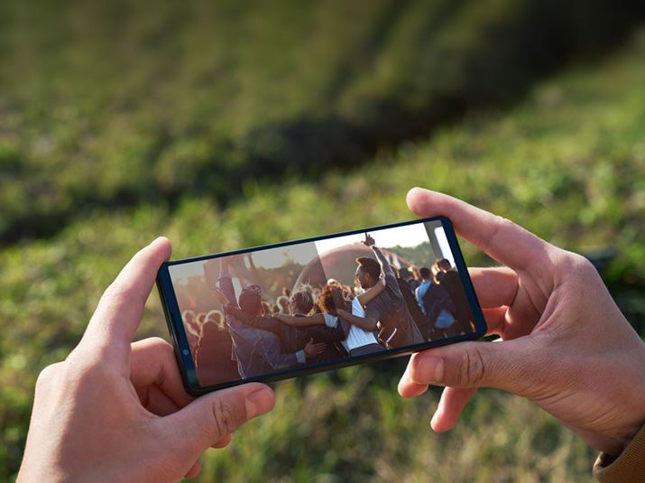 fBXvC͊{IȕύX͂ȂB120Hz̃tbV[gicጸ@\t240Hz쓮jƁA240Hz̃^b`TvO[gɑΉĂ