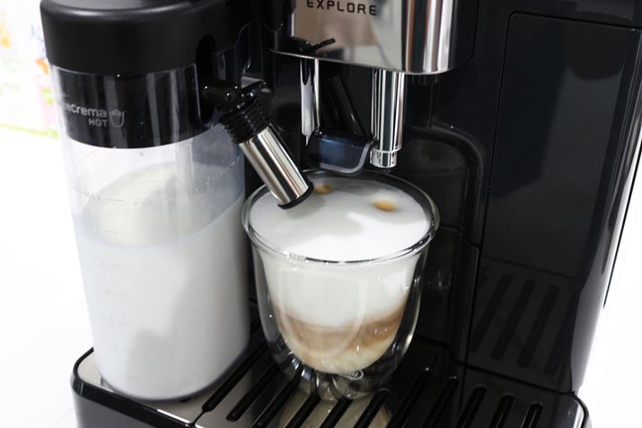 ́Azbgj[şꂽJv`[mB~N̖A̓zbgACXӂӂłAgp~N̎ނقȂ邩炩zbĝقN[~[Ȉۂł