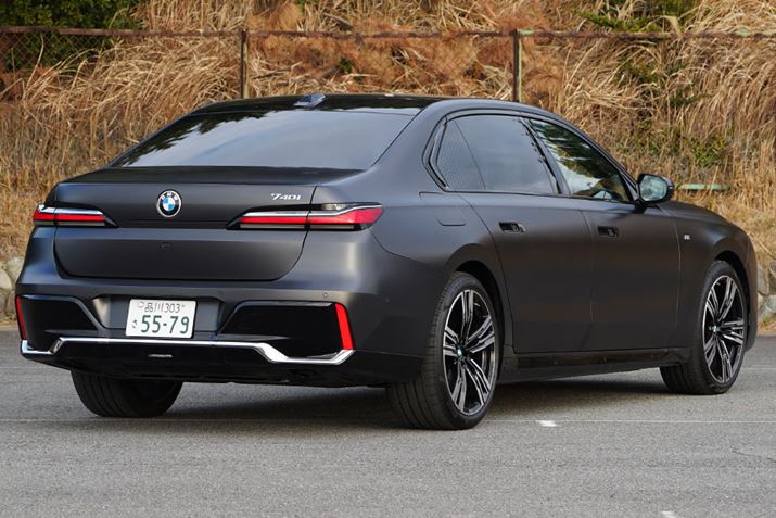 ̃NX̃f̃I[i[́A^]قP[X̂łcc