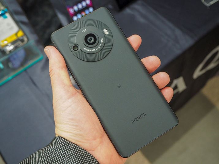 V[v́uAQUOS R8 Prov1C`̃C[WZT[ƃCJJďC̃YɉA̐F⋭𑪒肷u14chXyNgZT[v̓ڂɂĐlԂ̌ڂɂ߂F\ł悤ɂȂ