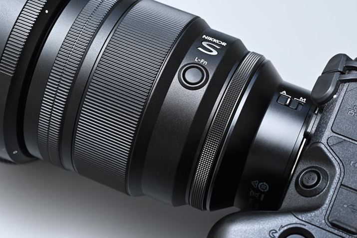 傫߂̃tH[JXOƂƂɁAil⊴xAIo␳Ȃǂ蓖ĂRg[O𓋍ځB➑̍葤ɂL-Fn{^Ă