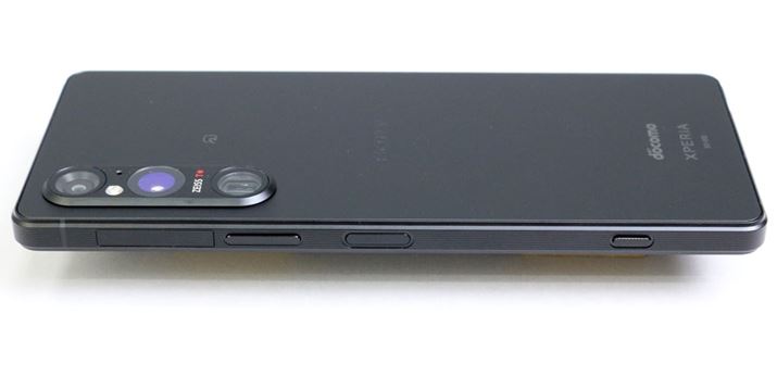 Eʂ́A{[AdwF؃ZT[AVb^[{^ƂzuBVGbg⃁CJ̔zû܂܂Ȃ̂ŁAۂł͂ǂς̂킩ɂ