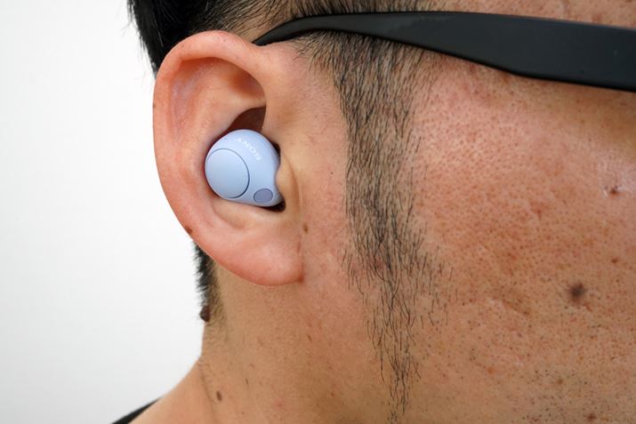 uWF-C700Nv̑Bؗp@ނ͖J[̃x_[AzCgubNȂǂ̗J[ł΂قǎ咣Ȃ͂