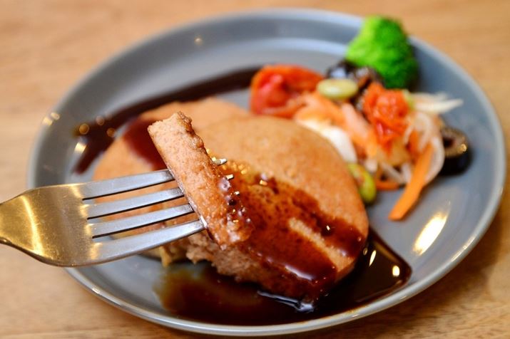 \[Xɂ̓gt̍BʂȂA͏\I