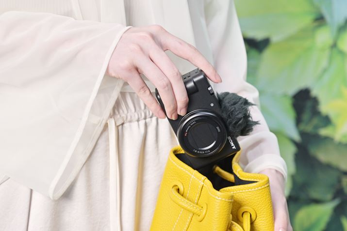 ^Eyʃ{fBȂ̂ŃJo̒ɓĎ^т₷