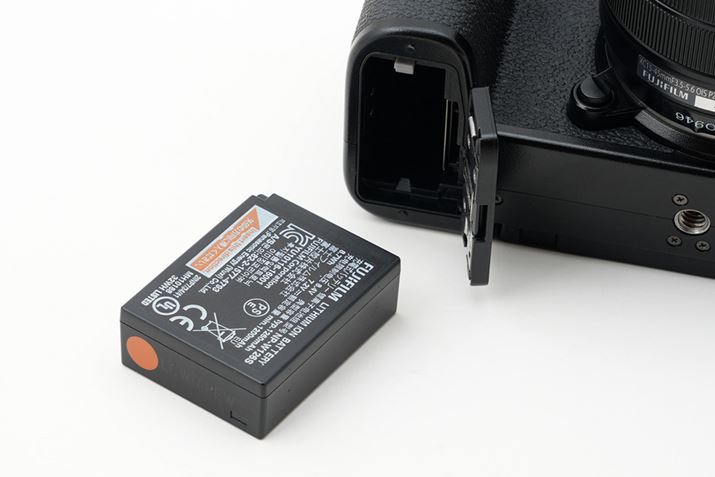 uX-S10v̕tobe[uNP-W126Sv