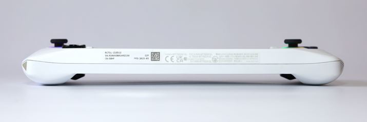 ʂɂ͊OC^[tFCXȂǂ͂܂BȂ݂Ɏ͂Ȃ̂ŁAe[uȂǂɒuĎgꍇ̓X^hȂǂKvł