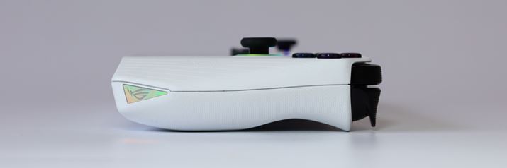 EʁBROGS̓zOtB[̂悤ɁApxŌČ܂