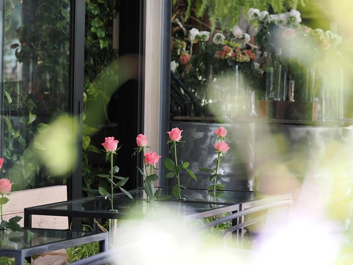 Ȃԉ̃eXɏꂽoO̐A݉zɑ_܂B35mmZŏœ_180mm̈kʂɂāAÃ݂{P悢ANZgɂȂ܂OM-1AM.ZUIKO DIGITAL ED 90mm F3.5 Macro IS PROA90mmi35mmZ180mmjAF3.5A1/160bAISO400AsN`[[hFi`Beʐ^i5184×3888A10.0MBj