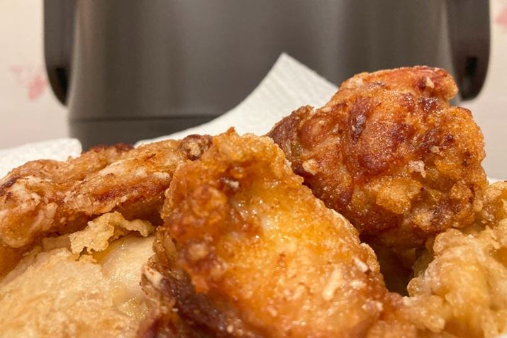 Ԃ6قǂłAO̓JbA̓W[V[ȃocO̎dオł