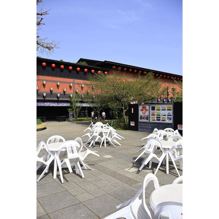 ΂炭Ȃɐwӂ͂ꂢɂȂĂ܂B̑Ԃ̂ŊՎUƂĂ܂At[hR[gẢ{݂đςȏ[ԂłEOS R10ARF-S18-45mm F4.5-6.3 IS STMA18mmi35mmZ29mmjAF5A1/800bAISO100AzCgoXFzAsN`[X^CFiBeʐ^i4000×6000A12.7MBj