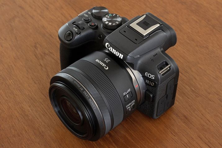 uEOS R10v{uRF35mm F1.8 MACRO IS STMvBuRF-SYvƔׂƂ⃌Y̑݊͑܂A܂gȂĂ݂ł