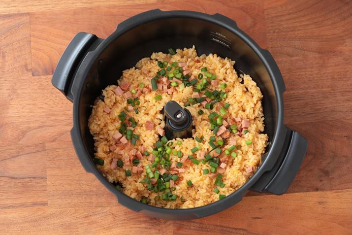 ȂׂɃT_ꂽAƗ߂͂AނZbgB`ŋLƂAȂׂɉH𑕒Ă܂