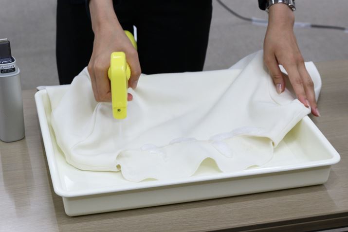 ߗpY܂gpۂ́A_fnpӁBfn̎gp͋֎~Ă܂B𗎂ƂɈߗpY܁i_fnjhzA1قǕu