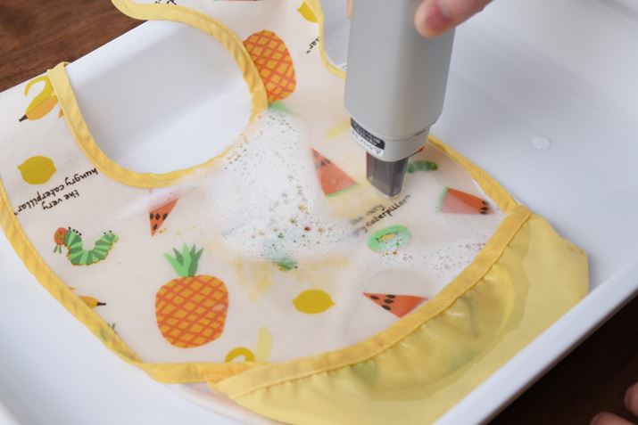 J[tĂ܂qǂp̑O|BJ[tĂ8Ԍo߂Ȃ̂ŁAߗpY܂gp܂