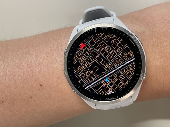 uForerunner 965vɓڂꂽ}bv@\