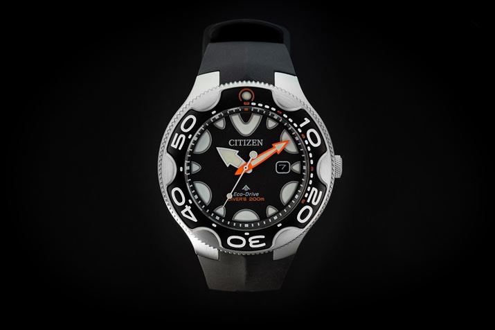 S3fuGREhCu _Co[200v̂AłIJȂ̂uBN0230-04EvBubN×ubNVo[J[x[×Vo[J[P[X̑gݍ킹AzN܂