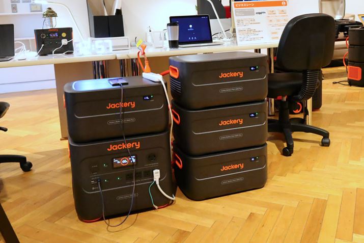 uJackery |[^ud 2000 PlusvƁuJackery Bettery Pack 2000@Plusvi4j