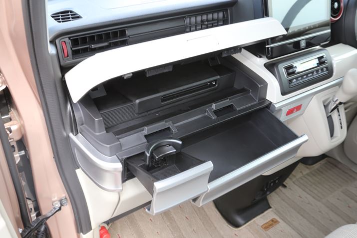 eBbVP[Xsb^ȂǁAgOIɌuXy[VAṽCpl{bNX