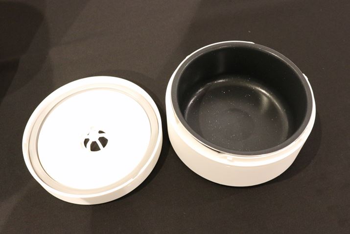 ЂJƁAoĂ܂BЂ̂ӂ̒ɂ錊ĂƐdg