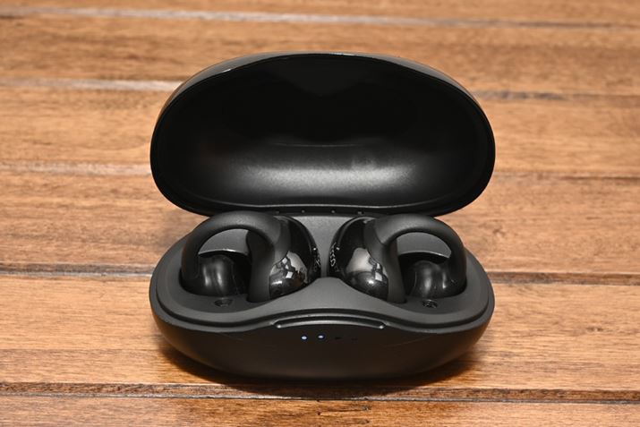 [dP[X̓I[\hbNXȃNVF^ŁAʐ^̂悤ɃCz{̂߂܂Bobe[\̓CzP̂ōő8ԁA[dP[Xpōő24Ԃł