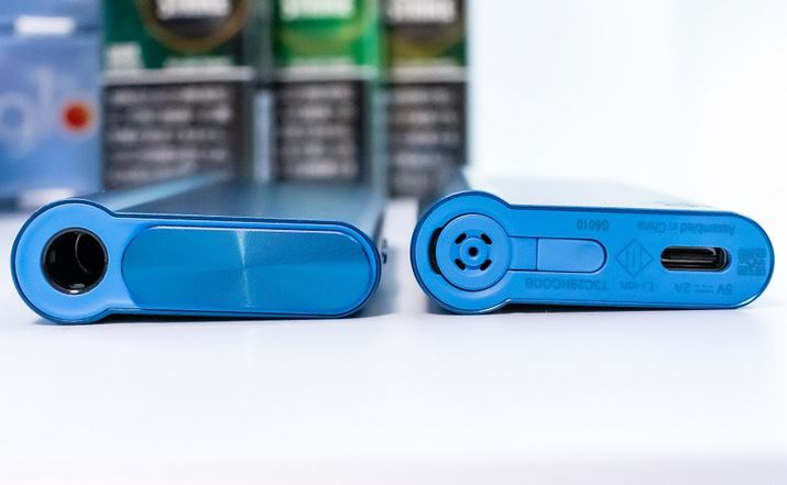 㕔iʐ^j̃XeBbN}ɂ̓XChVb^[̗pBꕔiʐ^Ejɂ̓N[jOp̊Ju^Ə[dpUSB Type-C|[g𓋍ڂBt[dɂ鎞Ԃ͖120Ə]f葬ȂiuO[EnCp[EX2v͖210Ńt[dj