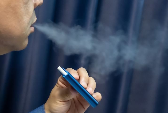 Ȃ͉~Ă܂A܂ނ悤ɕobe[̂𐄏BɉM̔M`ɂ