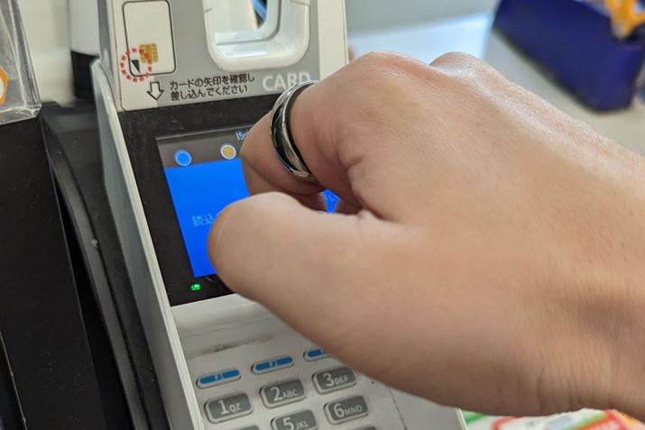 wOɂt@~[}[gł̎xuEVERINGvBނႭX[Ył