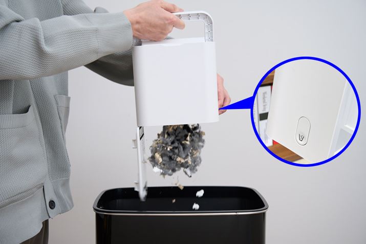 _XgJbv̑ʂɂ{^ƁAꂪJĒ̃S~̂Ă܂