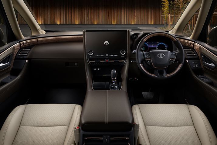 uAt@[hviExecutive Loungej̃CplBCpl̒ɑĂfBXvCI[fBÍAヂf10.5C`V^f14C`ւƑ^ꂽ