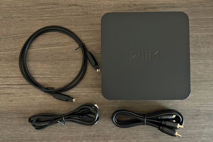 uWiiM Prov̖{́Bt̃P[uƔׂƁÃRpNg킩